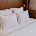 Linge de lit bateau Burano, vue de côté